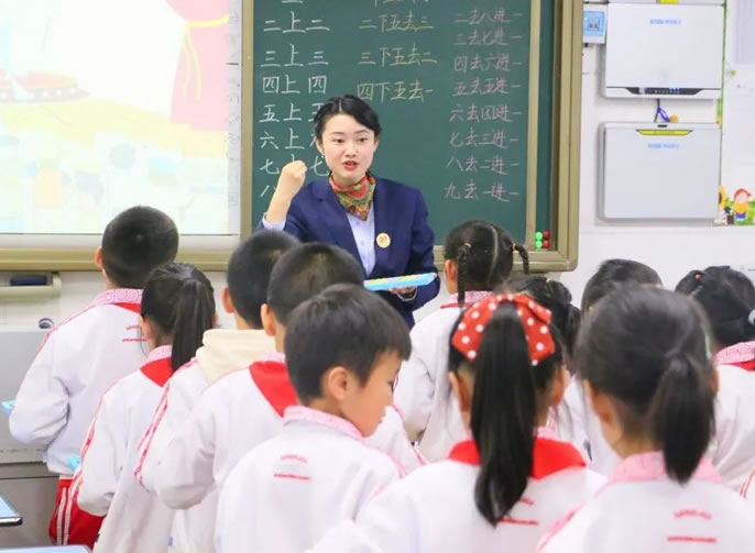 綿陽東辰國際學校20周年校慶?？?期丨東辰教育成功的密碼
